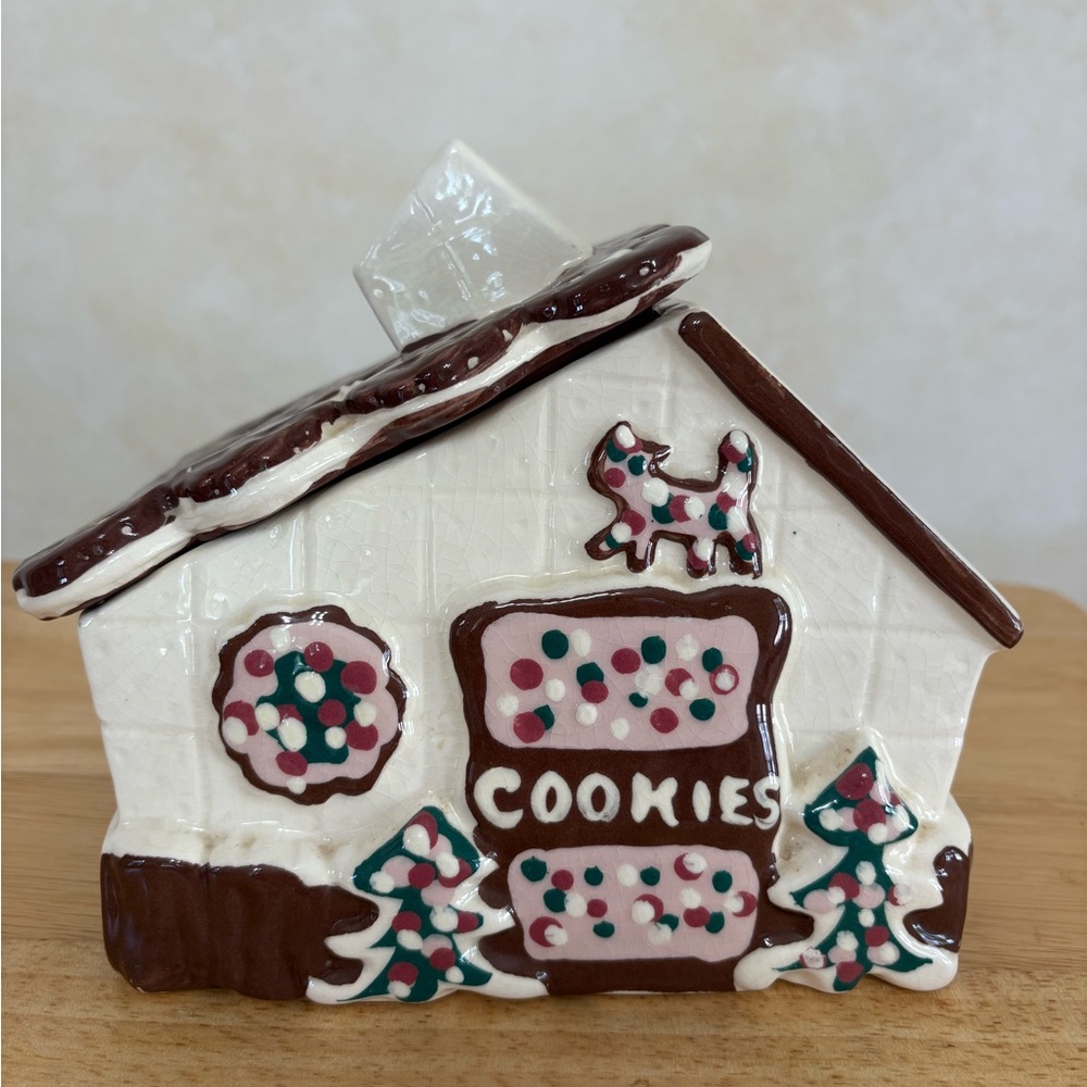 Gingerbread House  Cookie Jar (~Cleminsons Vintage/Hand Painted)